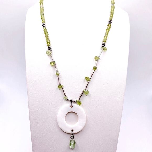 Vintage Sterling Silver and Peridot Brads Necklace 16” - Picture 1 of 6